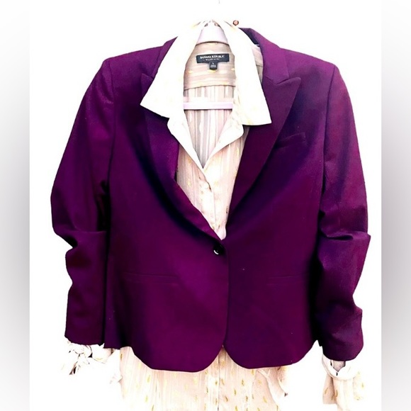 Banana Republic Tailored Work Blazer, Size 6 - Picture 2 of 6